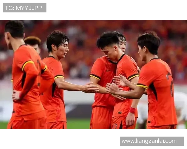 记者盛赞朱鹏宇如黎兵转世国足中锋新星崛起大连再现辉煌